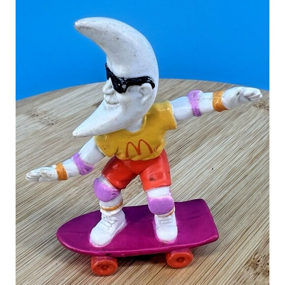 Vintage 1988 McDonald's Mac Tonight Skateboarder Rubber Figurine - Picture 1 of 5